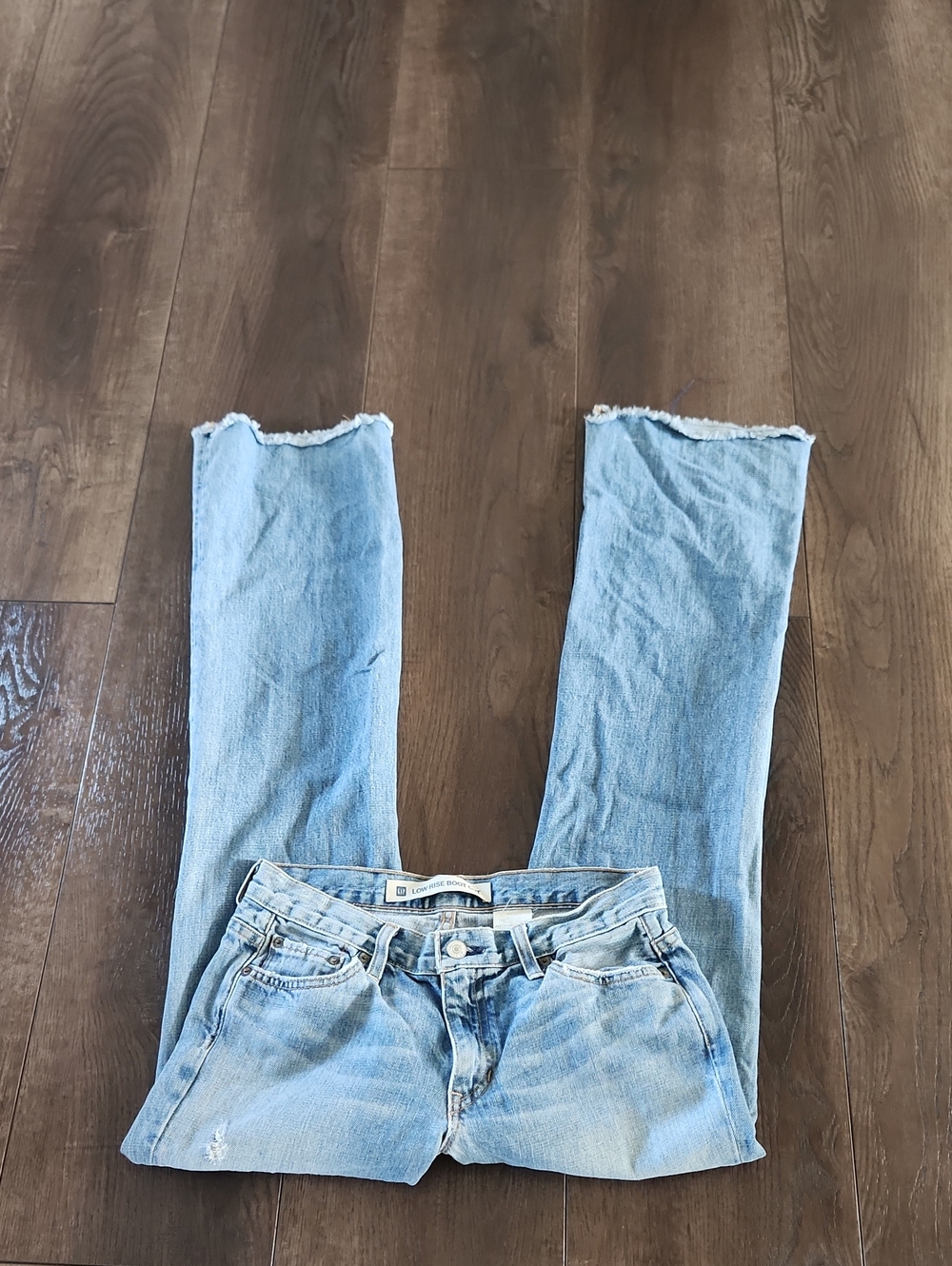 Gap jeans low rise boot cut size 6